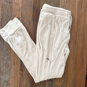 Z Supply Cream Joggers with Elastic Waistband and Tapered Legs